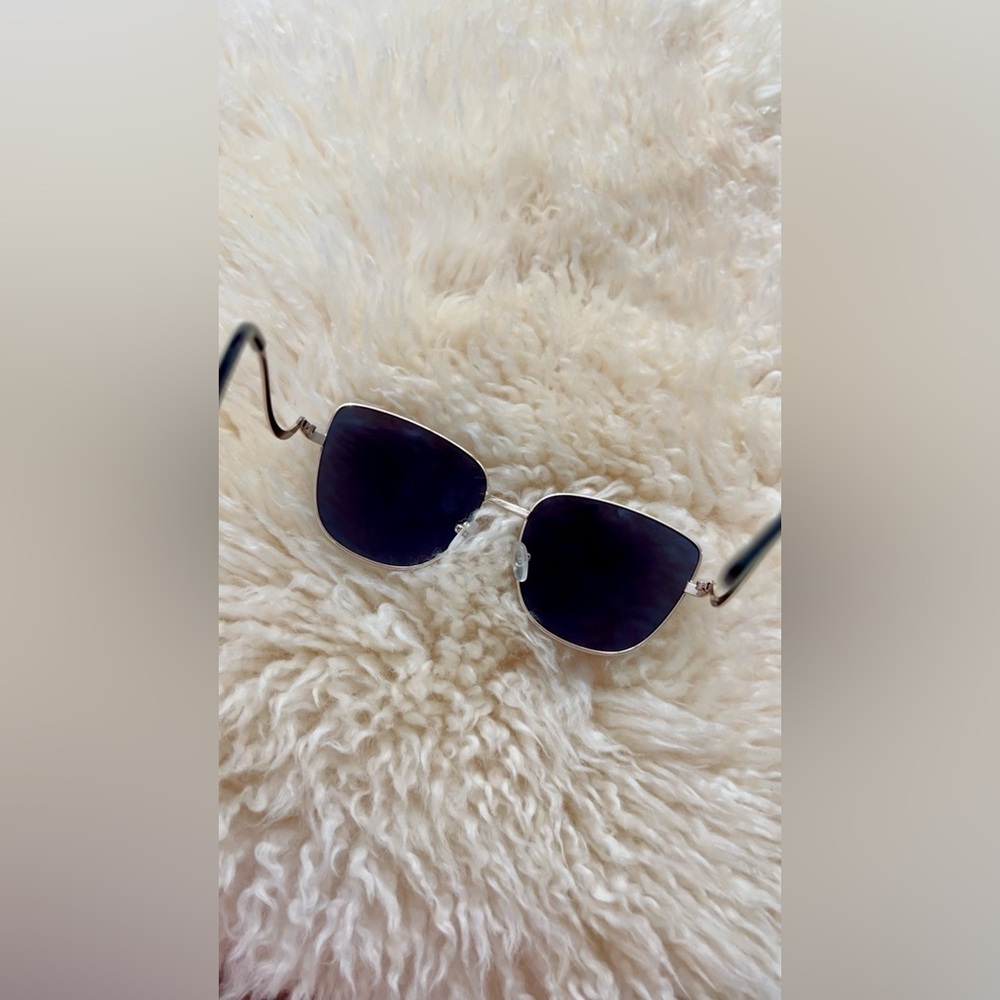 Call it Spring Sunglasses - Picture 5 of 7